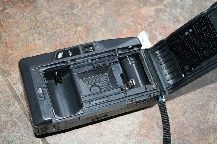 Olympus Trip S 35mm Film Camera Point and Shoot