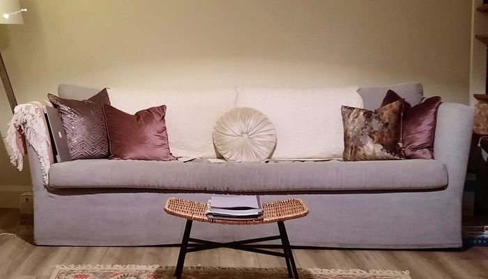 Gorgeous Sofa (4 seater) and 2 Armchairs