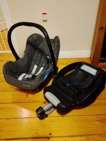 Maxi Cosi baby car seat