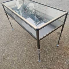 Display case