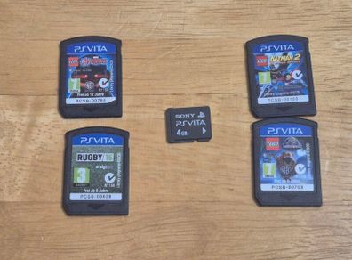 4 PSVita Games + Memory Card