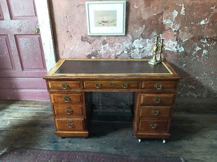 Victorian antique walnut pedestal desk