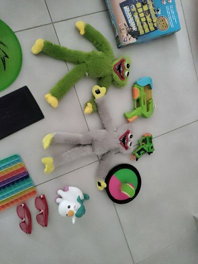 Free toys