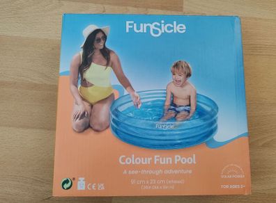 Kids paddling pool