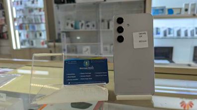 Samsung S24 Used Like New Sim Free Unlocked 256gb