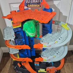Hot Wheels Garage