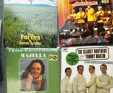 Irish Trad/Ballad vinyl albums records in vg+ condition. 3 euros for single albums and 5 euros for double albums