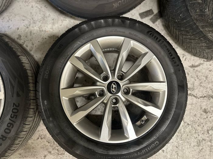 hyundai i40 alloys