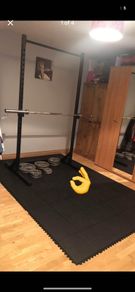 weight bench and weights