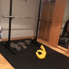 weight bench and weights