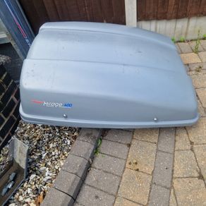 Large lockable Roofbox with keys