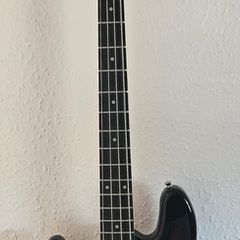 Electric guitar left hand