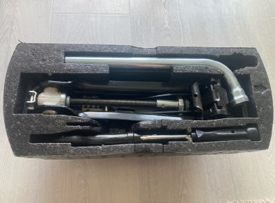 Genuine VW Golf Jack & Emergency Tool Kit (Complete OEM Set)