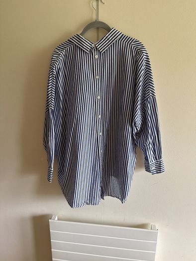 Trendy Oversized 100% Cotton Blue & White Striped Shirt - Size S