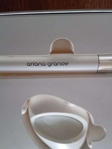 Ariana Grande Mod Vanilla Perfume Set