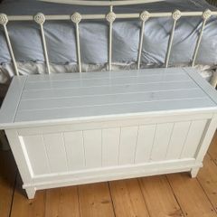 White Wooden Blanket Box