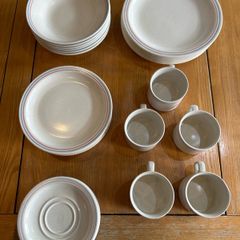 Vintage Churchill England Dinner Set