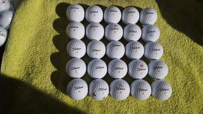 25 Titleist Trufeel Golf balls