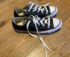 All Star - leather/ black/size 4