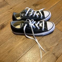 All Star - leather/ black/size 4