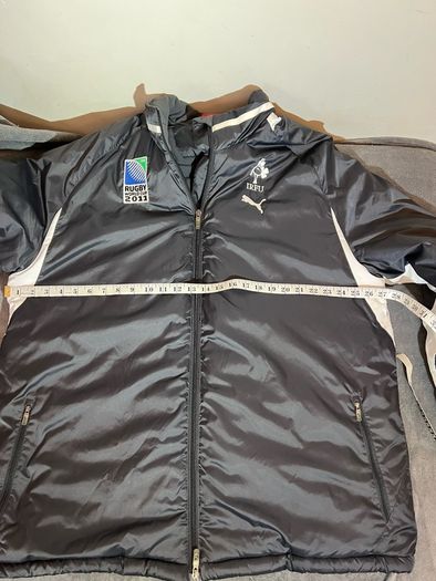 Ireland rugby vintage 2011 coat in perfect condition Size XL