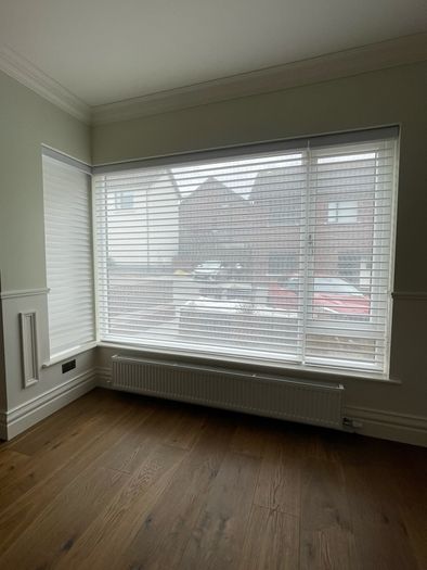 Day & Night Shangri-La blinds Made to Measure