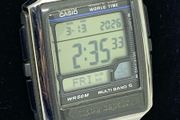 Vintage Casio Wave Ceptor Multiband 5 watch
