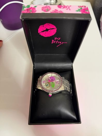 womens watch