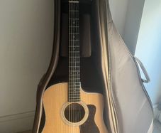 Taylor 210ce Acoustic Guitar - 8 Months Old (Mint Condition) with Original Gigbag