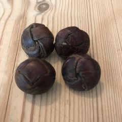 Vintage leather buttons