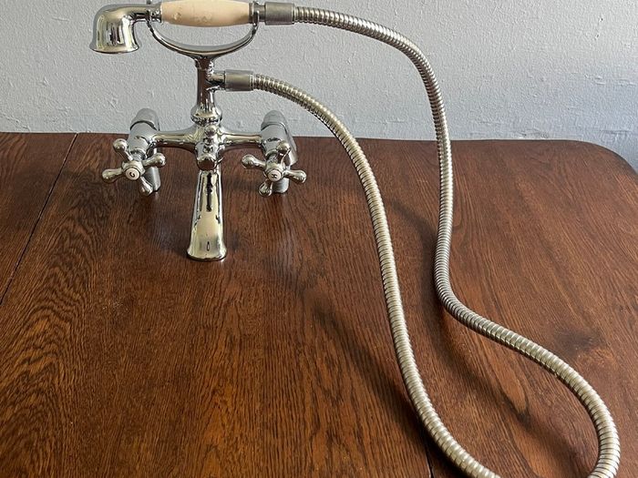 Traditional Chrome Bath Shower Mixer Tap & Telephone Handset