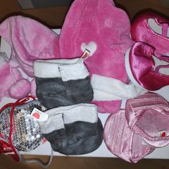 Design-A-Bear 3 pairs of footwear, dressing gown, winter hat & gloves, 2 party bags