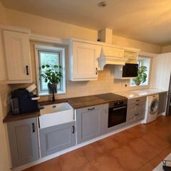 Kitchen cabinets & Counter top (No appliances)