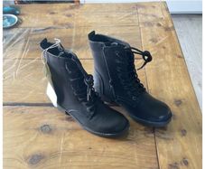 ladies boots