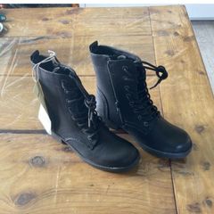 ladies boots