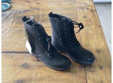 ladies boots