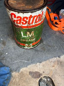 Old castrol grease tin
