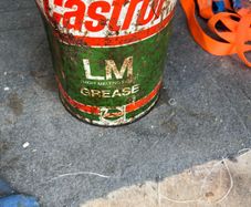 Old castrol grease tin