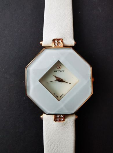 STRADA Genoa wrist watch