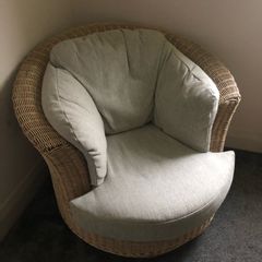Clifton Lyon Swivel Chair