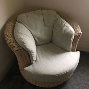 Clifton Lyon Swivel Chair