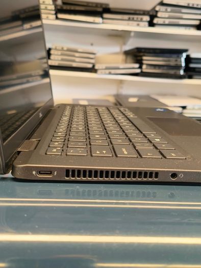 Dell Latitude 7320 - 13.3" Full HD Core i7-1185G7 (11th Gen) 16GB RAM 500GB SSD  Windows 11 Pro