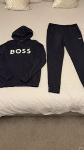 Hugo boss tracksuit size medium