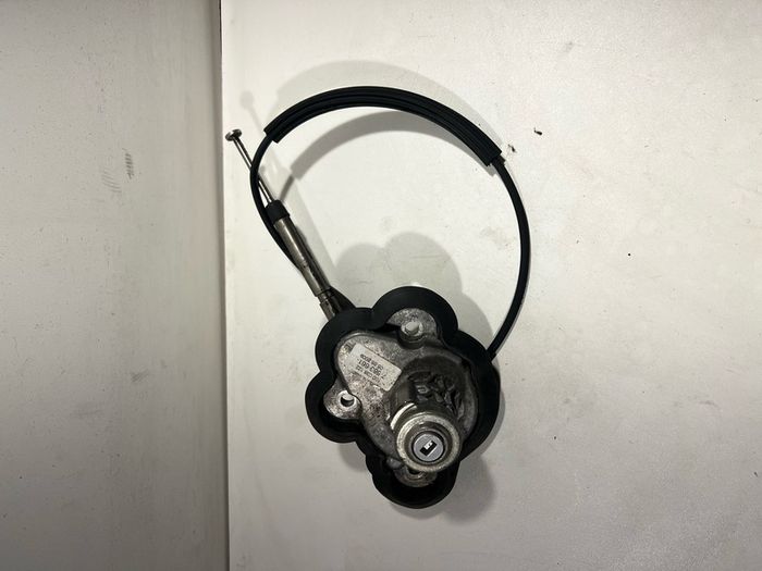 Bmw 7 Series F01 730d 2010 Rear Bootlid Emergency Release Handle 7583661 A1l1b626g