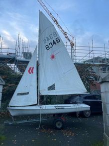 laser 2 sailing boat