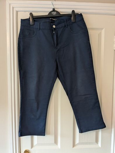 Navy three quarter lengths size 16