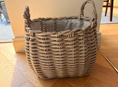 indoor plant pot
