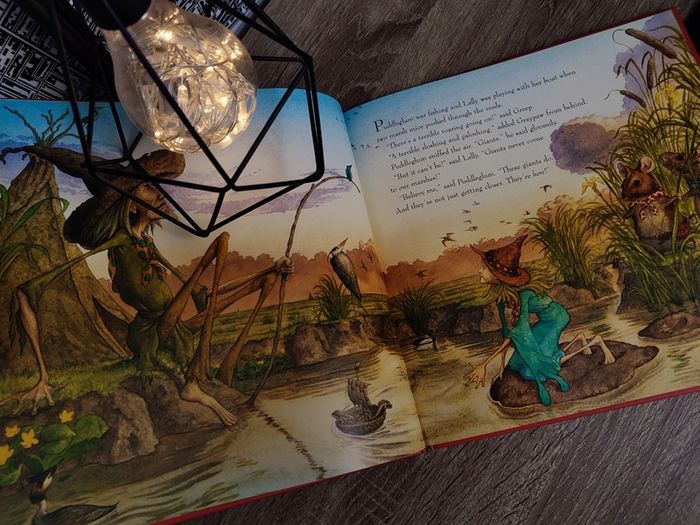 The Giant Surprise ! The Narnia Story ! Inspired by HarperCollins !C.S Lewis ! Hardcover ! 2005 ! by