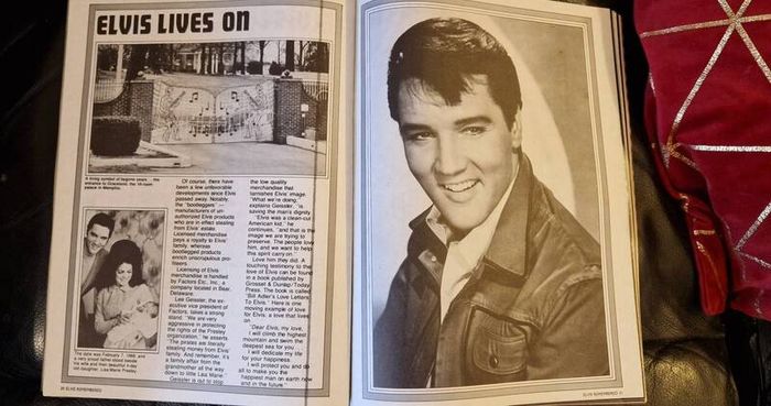 Two Rare Vintage Elvis Presley Magazines Elvis Remembered  & Memorial Edition !