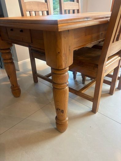 Farmhouse solid oak kitchen table and six chairs